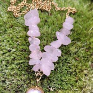 Collier en quartz rose et perle de bohème